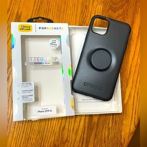 !!NEW!! Otter+PopGrip Symmetry Series iPhone 11 Pro Max case.